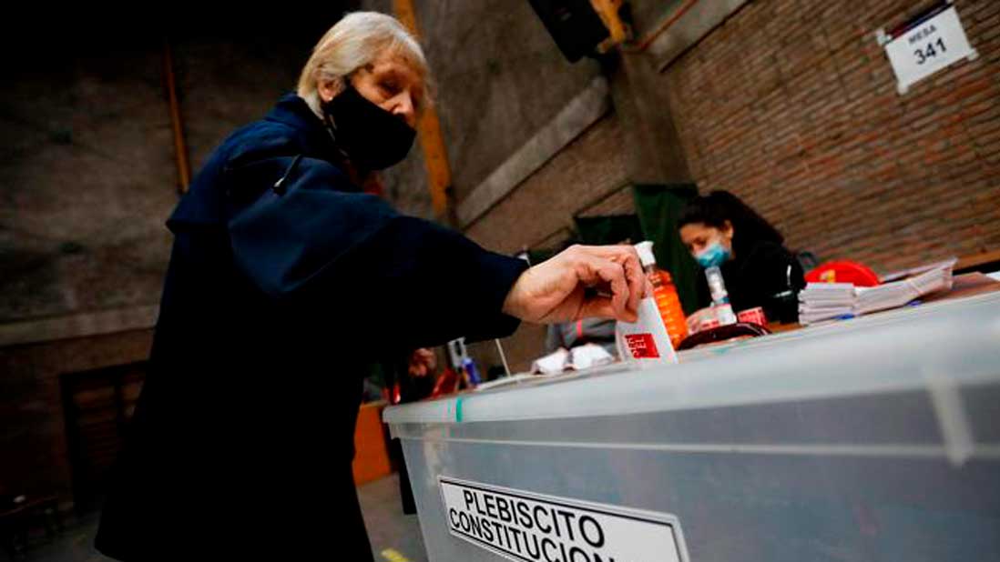 Chile restaura voto obligatorio