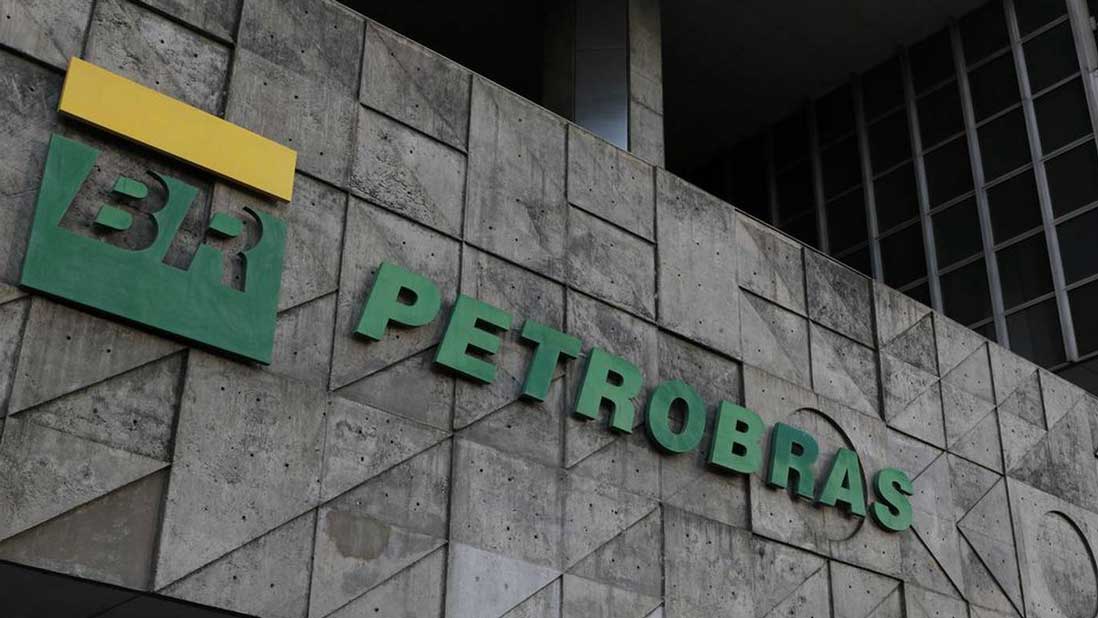Presidente de Petrobras renuncia para dejar cargo al indicado por Lula