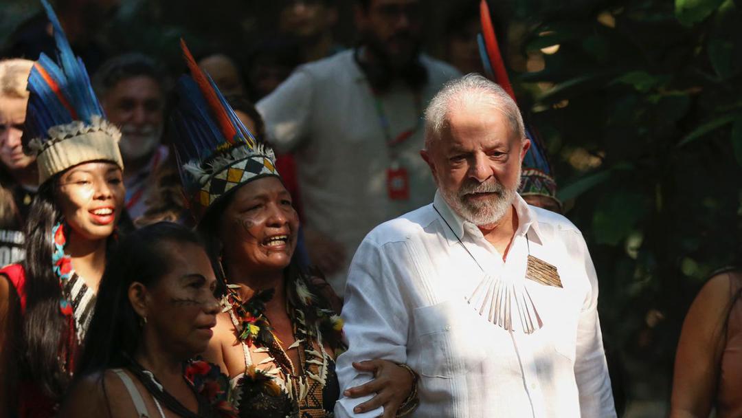Genocidio” de yanomamis en la Amazonia: Lula acusa a Bolsonaro