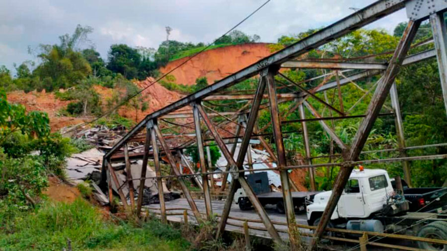 Mérida. Derrumbe Puente de Onia en el Municipio Alberto Adriani