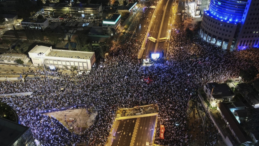 Israel vive una de las protestas más masivas de su historia
