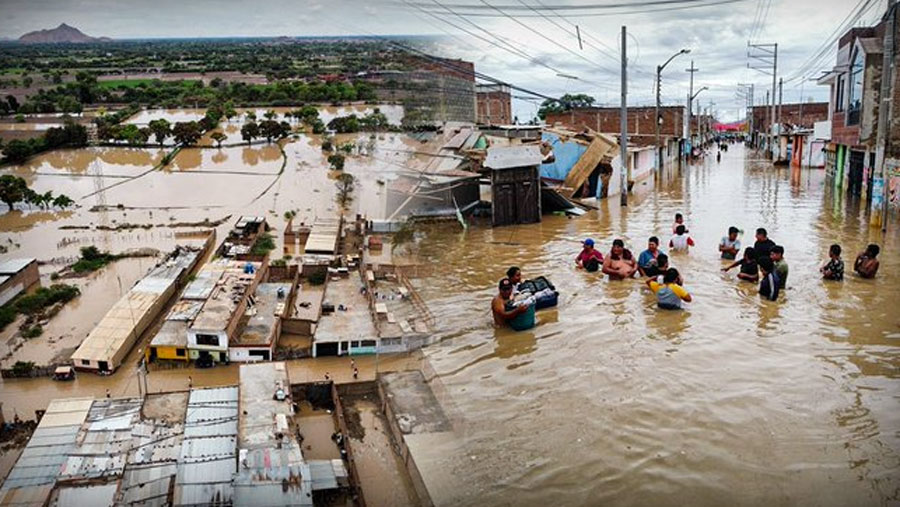 Fuertes lluvias dejan un muerto, dos desaparecidos y graves daños en Perú