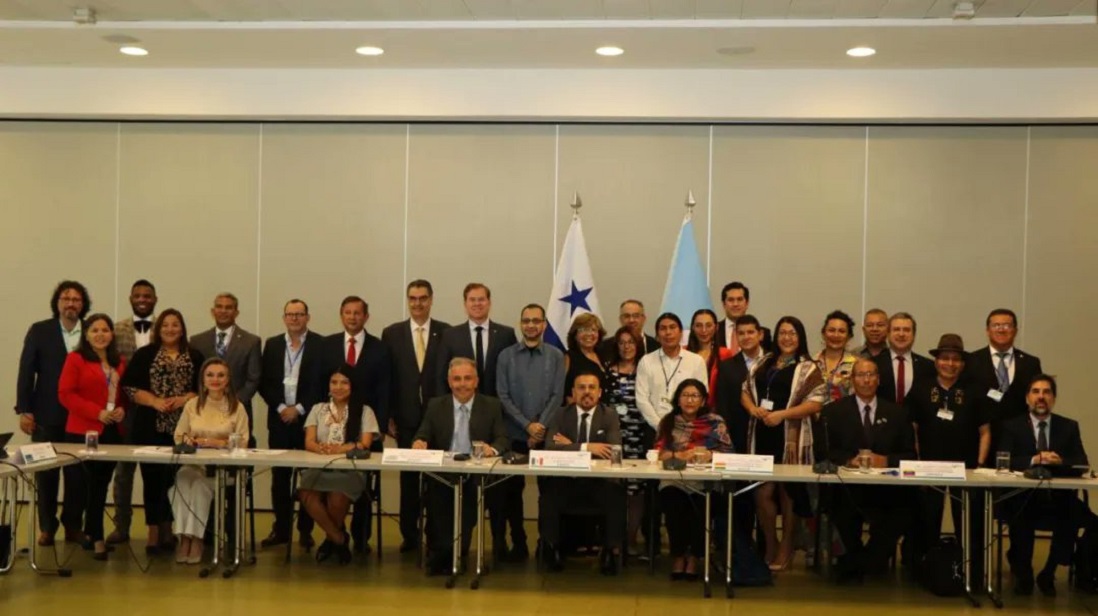 Delegación venezolana participa en tres reuniones del Parlatino en Panamá