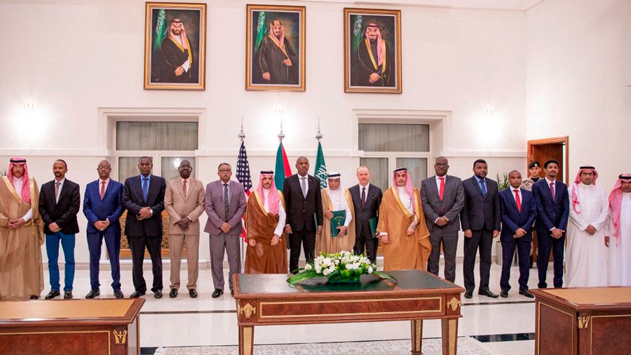 Ministro de Asuntos Exteriores saudí, Faisal bin Farhan, Representantes del ejército sudanés y AR