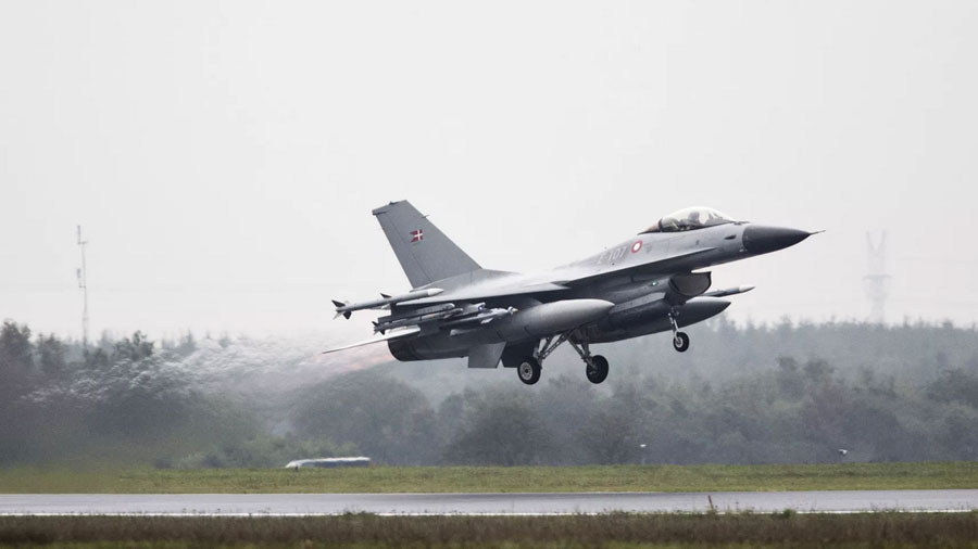 Los Países Bajos y Dinamarca comenzarán a entrenar a pilotos ucranianos en F-16 en verano
