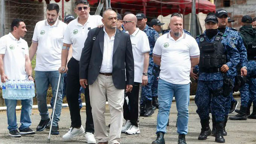 Gobierno colombiano y bandas criminales de Medellín instalan mesa de ...