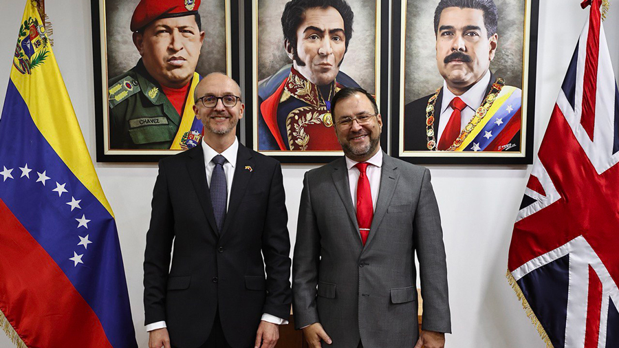Canciller Gil sostuvo reunión con el nuevo Encargado de Negocios de ...