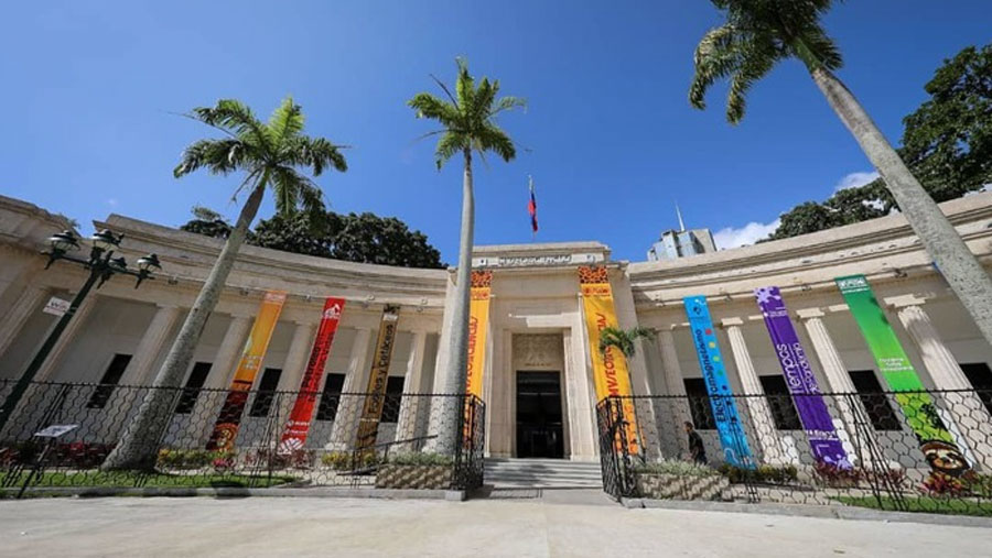 The Science Museum in Caracas receives thousands of visitors after its renovation