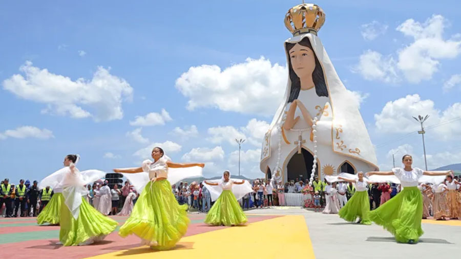 Inauguran el monumento más grande de la Virgen del Valle en Carúpano