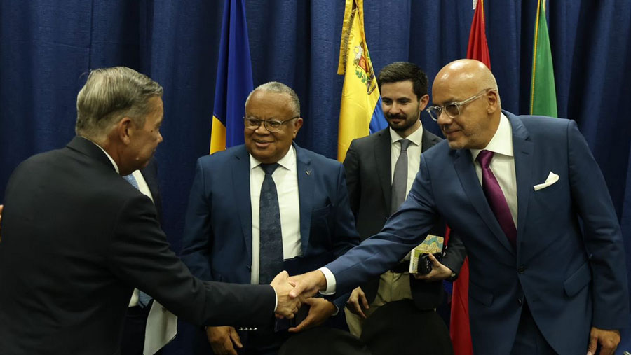 Rusia saludó firma de acuerdos entre el Gobierno y la oposición