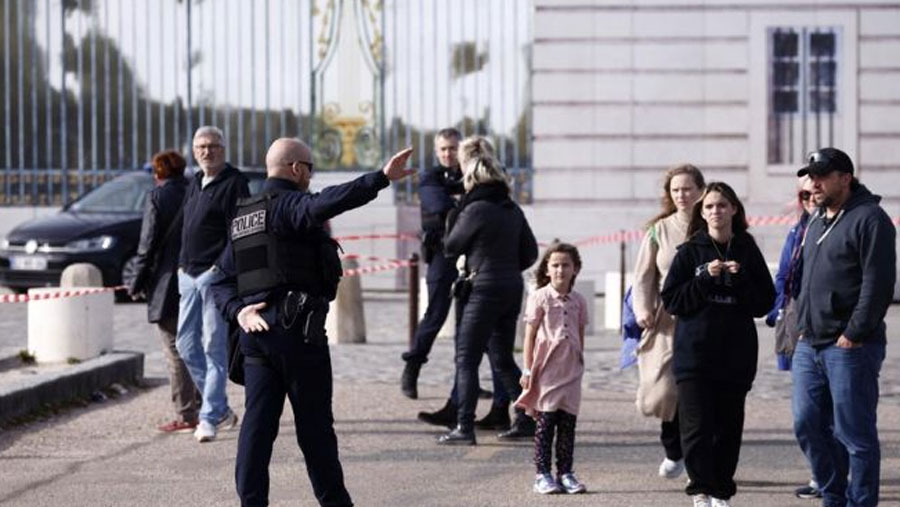 Francia: evacuan ocho aeropuertos por más amenazas de bomba