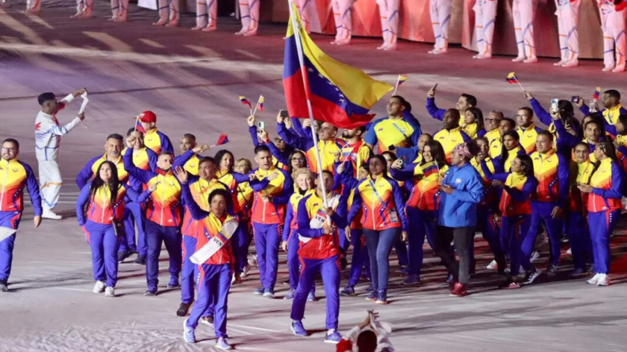 Venezuela abanderó delegación para Juegos Panamericanos de Chile 2023 -  Prensa Latina