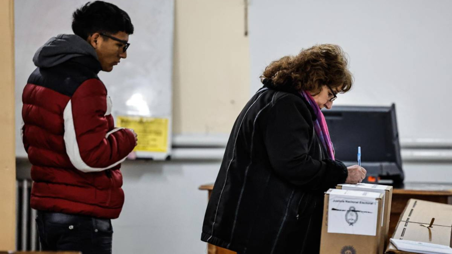 Abren Los Colegios Electorales Para Las Elecciones Presidenciales En ...