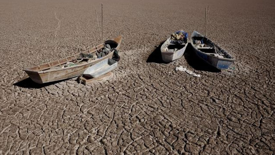Sequía convierte en un enorme desierto al lago Poopó, en Bolivia