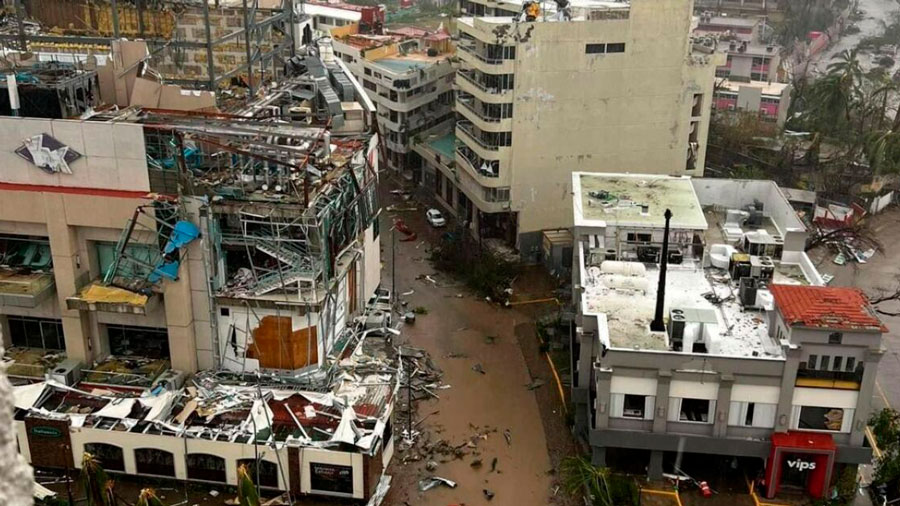 Huracán Otis causa estragos en Acapulco 
