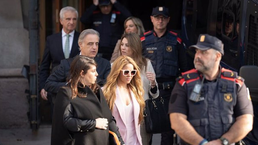  Shakira reconoce un fraude de 14,5 millones a las puertas de su juicio y e