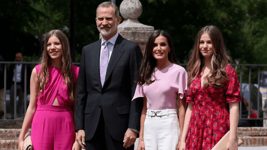 Exigen pruebas de ADN de las hijas de la Reina Letizia, creen que no son del