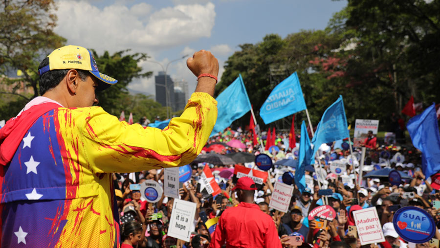 Presidente Maduro recibe gran marcha en Caracas: Este 2024 preparémonos par