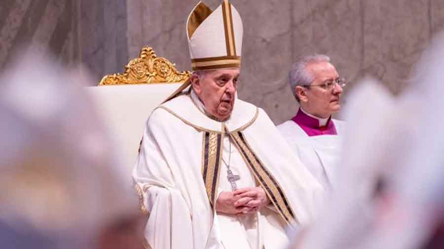 Papa Francisco durante la misa de Jueves Santo 2024