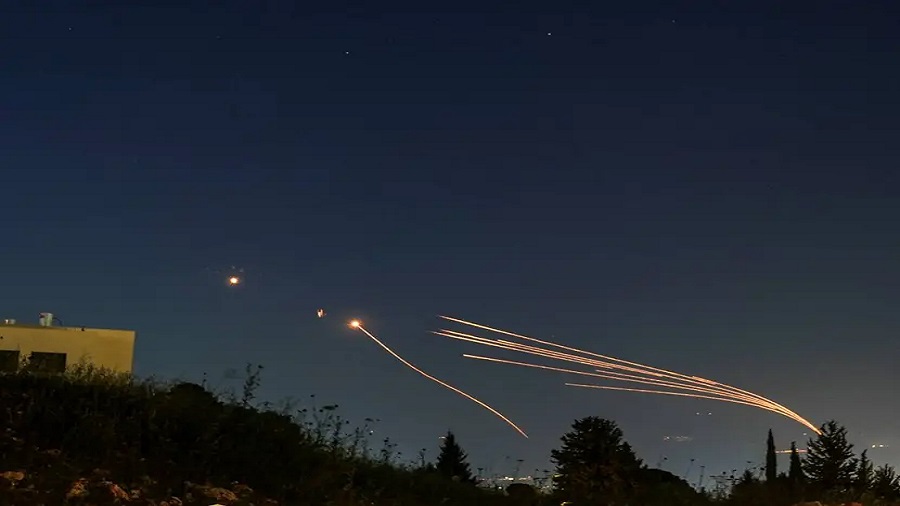 Hezbolá lanza decenas de cohetes (Cortesía)