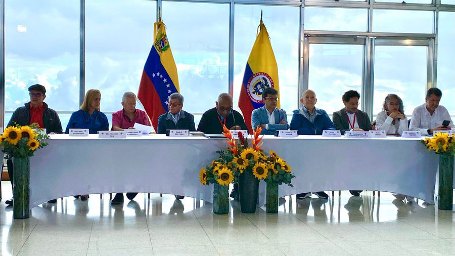 Gobierno colombiano y ELN inician ronda extraordinaria de conversaciones