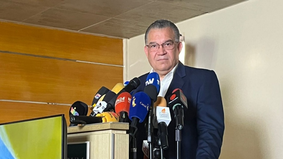 Enrique Márquez continuará aspirando a la presidencia