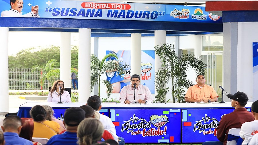 Maduro afirma que si la “oligarquía” gana las presidenciales “acabará” con las misiones sociales