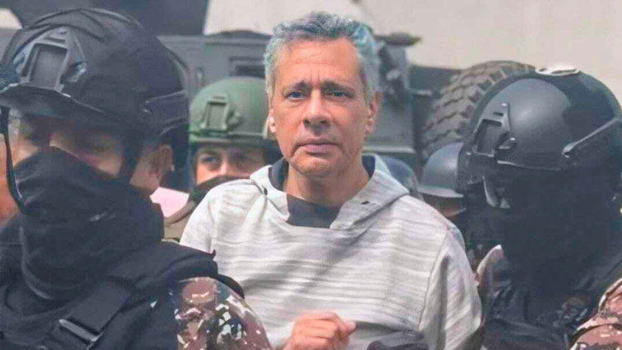 Policía custodia al exvicepresidente ecuatoriano Jorge Glas