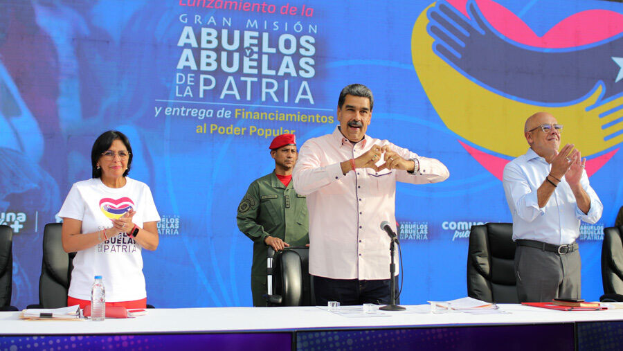 Presidente Maduro autorizó recursos para más de 27 mil proyectos de la Consulta Nacional 