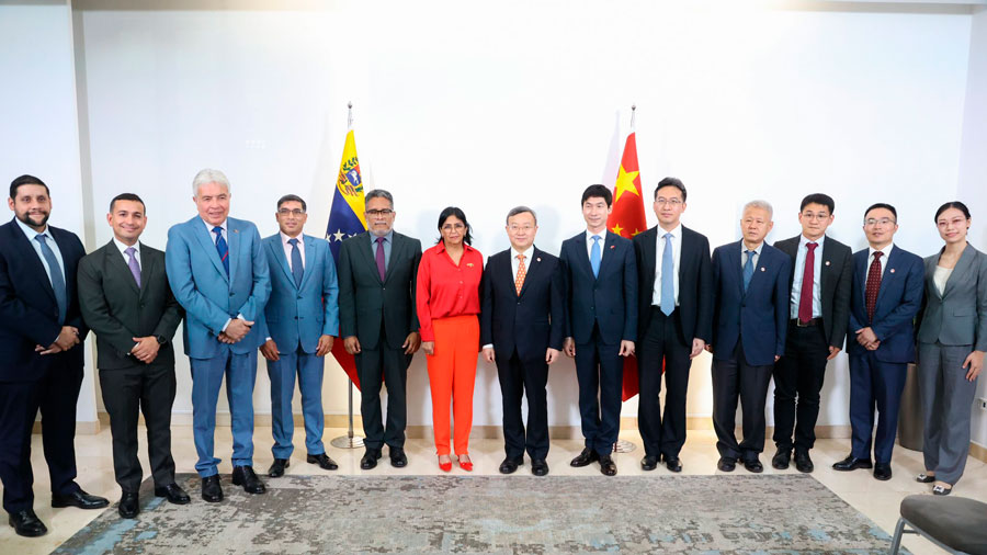 China y Venezuela firman acuerdo para fortalecer sus relaciones