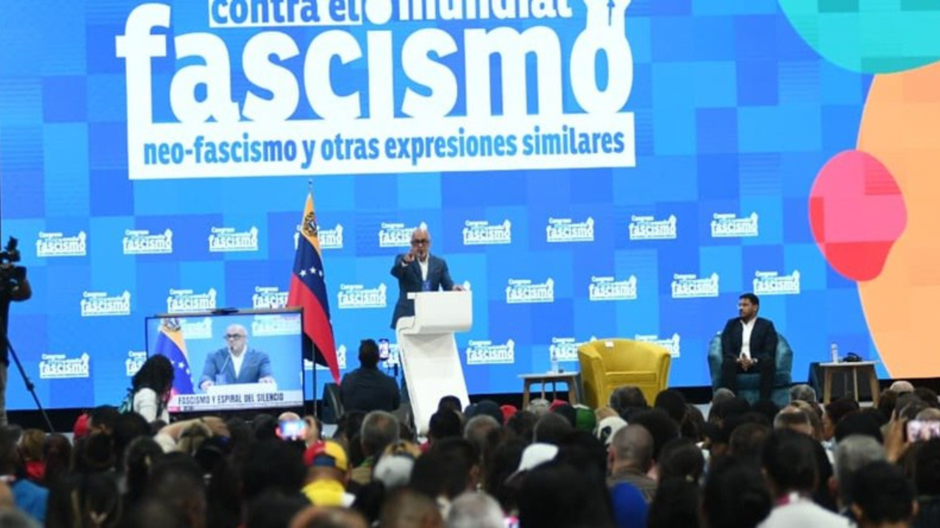 Jorge Rodríguez en el Congreso Contra el Fascismo 