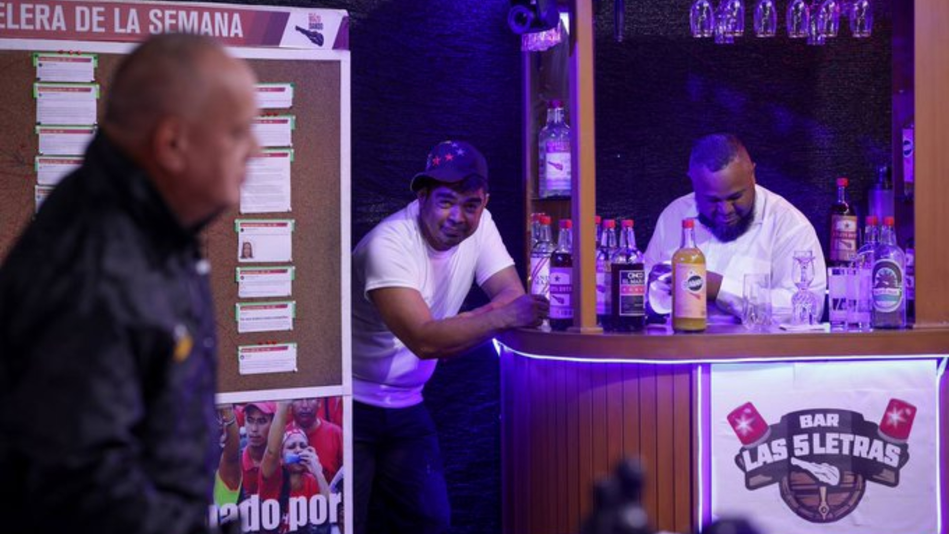 Cabello: Es un engaño que Edmundo González operará desde España