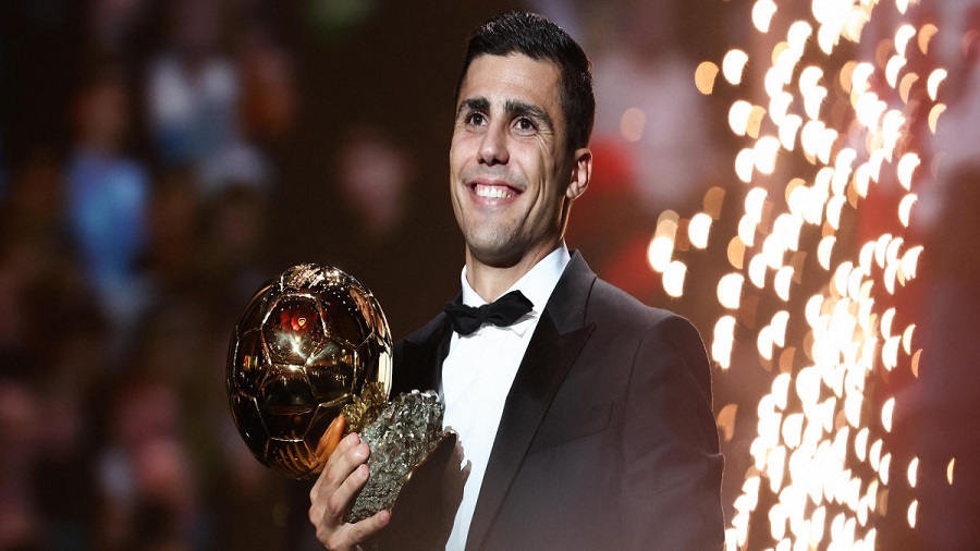 Rodrigo Hernández se quedó con el Balón de Oro 2024 