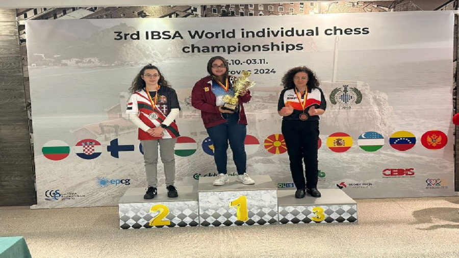 Venezolana se titula campeona mundial de ajedrez para invidentes