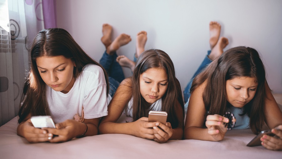 Las redes sociales son 50 veces más peligrosas para los adolescentes