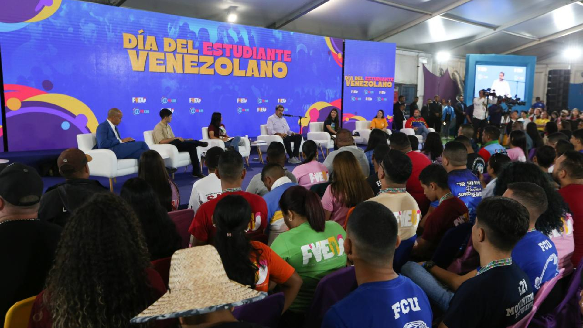 Presidente Nicolás Maduro en el Día del Estudiante 