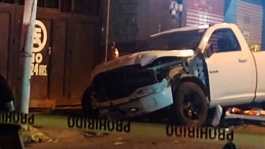Camioneta embiste un desfile navideño en México y deja varios muertos y ...