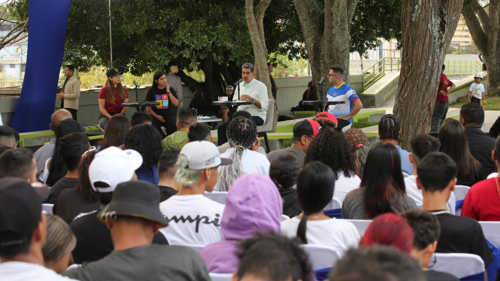 Ejecutivo inaugura el Parque de Patinaje Extremo Alí Primera en Caracas