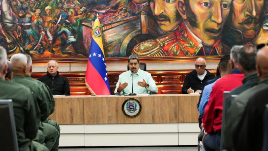 Cortesía. Presidente Nicolás Maduro en reunión de trabajo con gabinete y Alto Mando militar