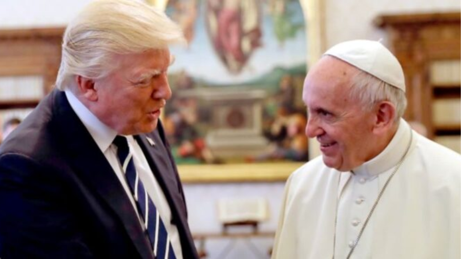 Trump desea al papa Francisco una pronta recuperación (Referencial)