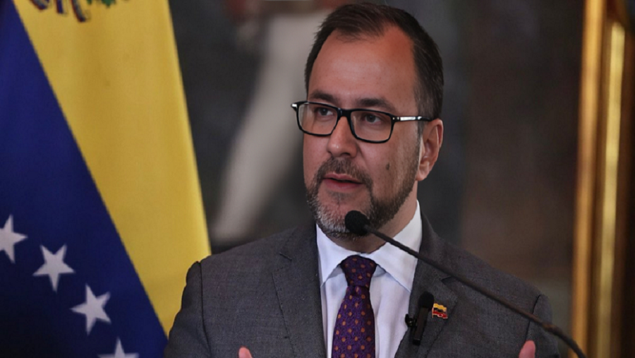 Yván Gil