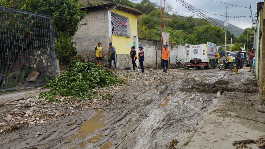 Lluvias en Lara provocan la crecida de quebradas en Río Claro