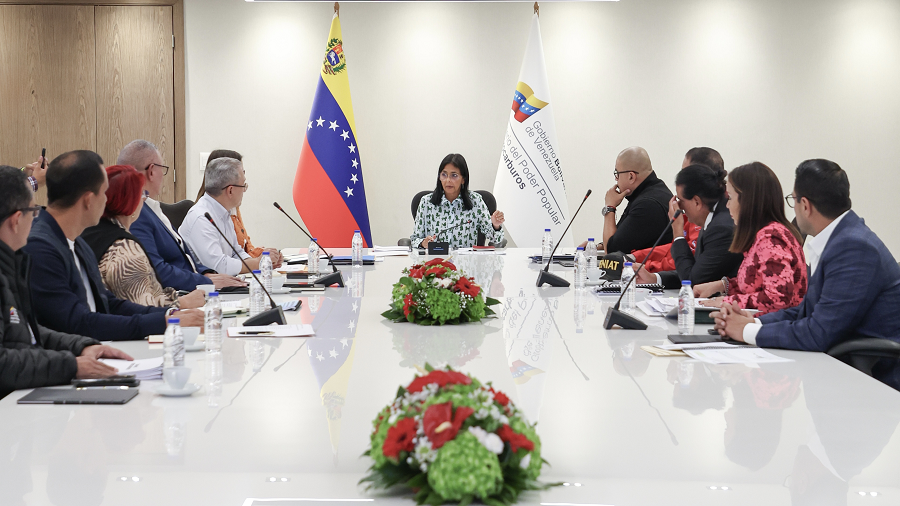 Gabinete económico revisó planes para la sustitución de importaciones Gabinete económico revisó planes para la sustitución de importaciones