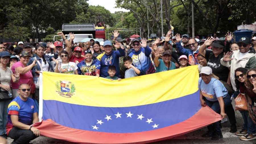 Venezolanos en las calles tras una semana de la gran participación del 25-M