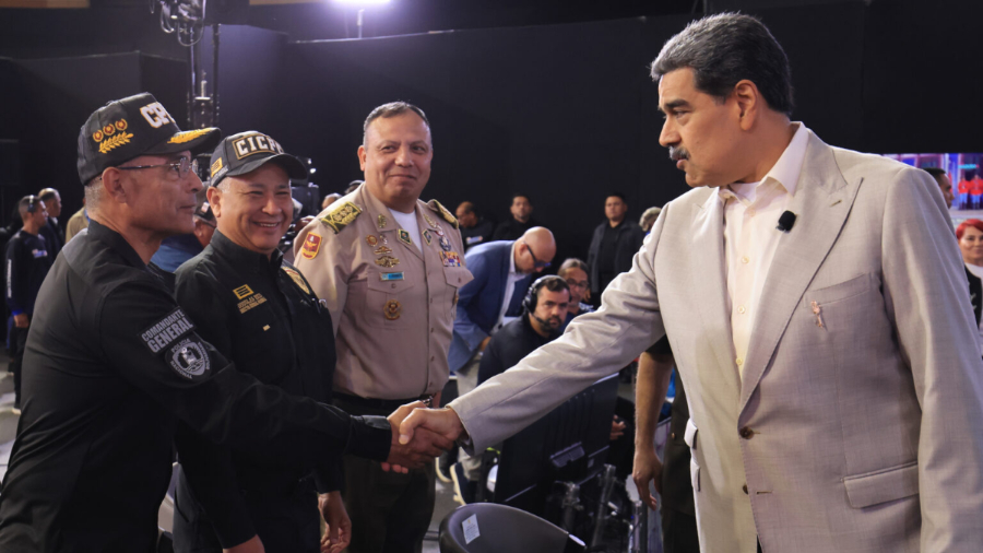 Cortesía. Presidente Nicolás Maduro y cuerpos de seguridad del Estado