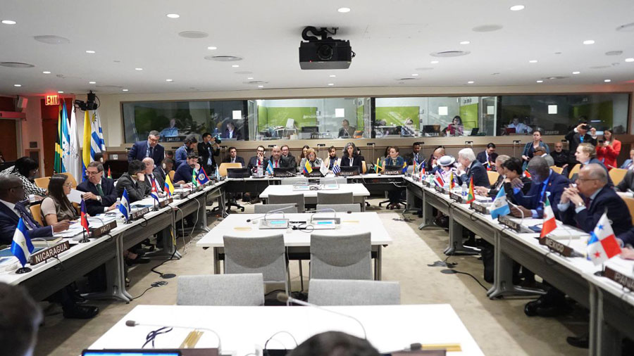 Celac condena amenazas a Venezuela ante despliegue militar de EE.UU. en ...