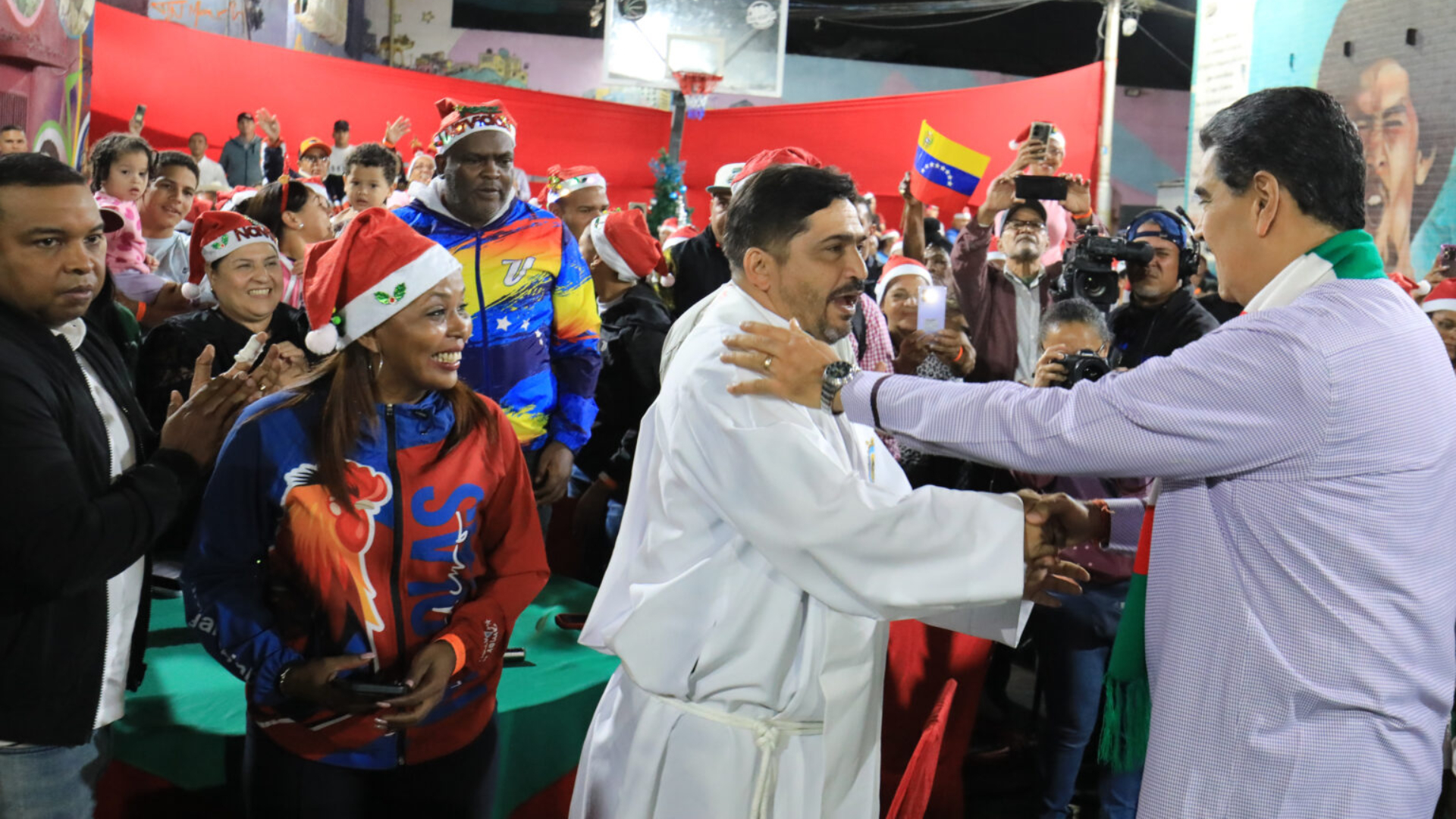 Presidente Nicolás Maduro, celebra la Navidad en la parroquia San Agustín