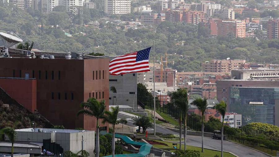 Estados Unidos reabre embajada en Caracas tras años de tensión