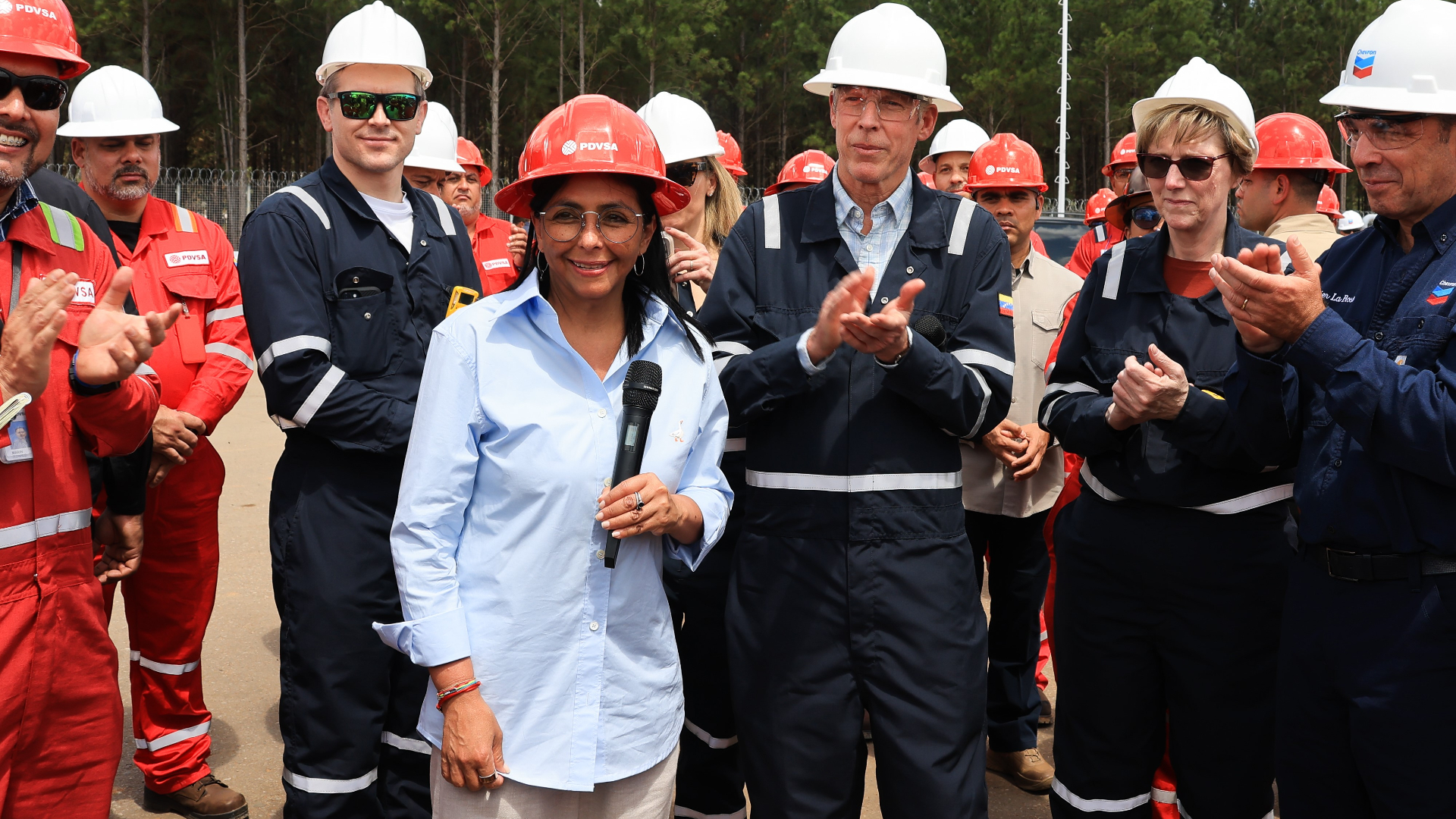 Delcy Rodríguez y Christopher Wright (Prensa Presidencial)