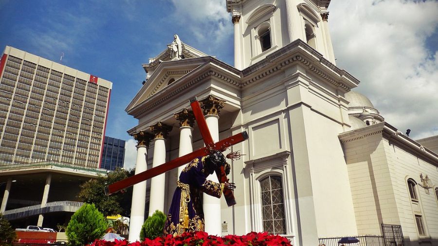 Caracas se prepara para el Miércoles Santo Caracas se prepara para el Miércoles Santo